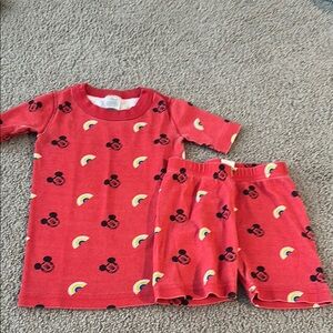 Hanna Andersson Red Pajama Set with Whimsical Rainbow Pattern